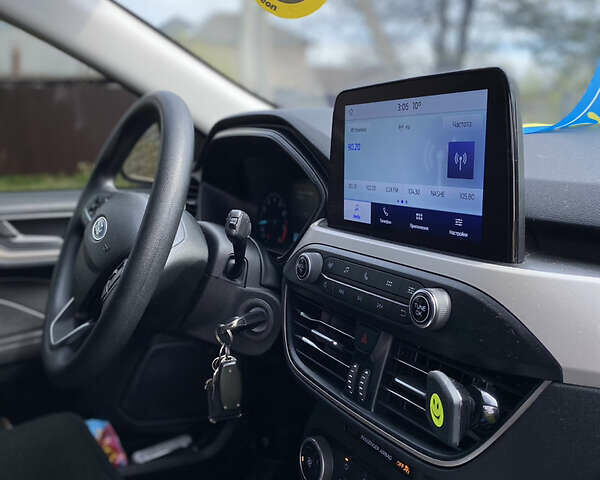 Чорний Форд Ескейп, об'ємом двигуна 1.5 л та пробігом 51 тис. км за 18600 $, фото 8 на Automoto.ua