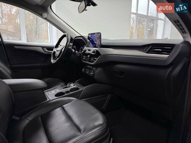 Чорний Форд Ескейп, об'ємом двигуна 1.5 л та пробігом 177 тис. км за 17000 $, фото 25 на Automoto.ua