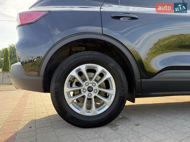 Черный Форд Эскейп, объемом двигателя 1.5 л и пробегом 42 тыс. км за 16500 $, фото 8 на Automoto.ua