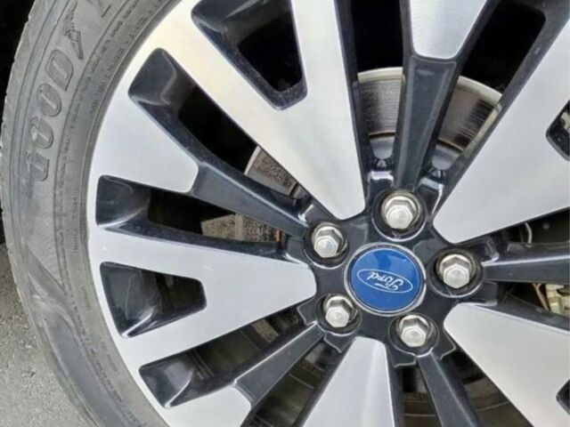 Черный Форд Эскейп, объемом двигателя 0 л и пробегом 64 тыс. км за 12400 $, фото 3 на Automoto.ua