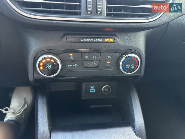 Черный Форд Эскейп, объемом двигателя 1.5 л и пробегом 53 тыс. км за 16900 $, фото 37 на Automoto.ua