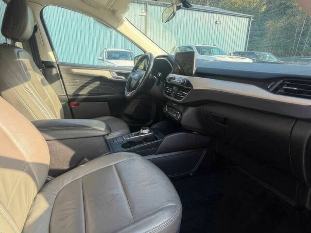 Черный Форд Эскейп, объемом двигателя 1.5 л и пробегом 30 тыс. км за 13100 $, фото 8 на Automoto.ua