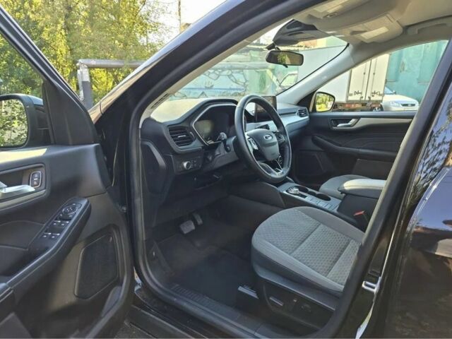 Черный Форд Эскейп, объемом двигателя 1.5 л и пробегом 56 тыс. км за 9600 $, фото 6 на Automoto.ua