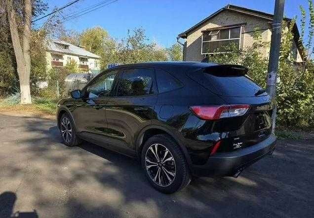 Черный Форд Эскейп, объемом двигателя 1.5 л и пробегом 58 тыс. км за 13000 $, фото 1 на Automoto.ua