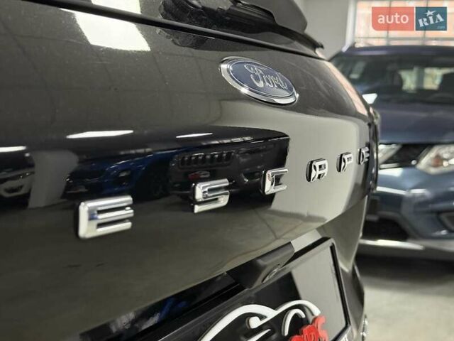 Чорний Форд Ескейп, об'ємом двигуна 1.5 л та пробігом 177 тис. км за 17000 $, фото 29 на Automoto.ua
