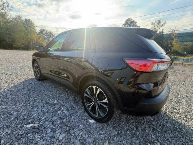 Черный Форд Эскейп, объемом двигателя 1.5 л и пробегом 30 тыс. км за 13100 $, фото 4 на Automoto.ua