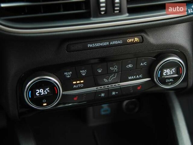 Черный Форд Эскейп, объемом двигателя 0 л и пробегом 101 тыс. км за 20000 $, фото 17 на Automoto.ua