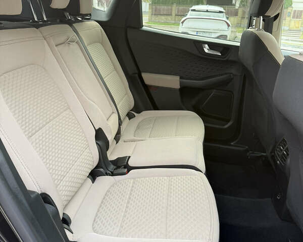 Черный Форд Эскейп, объемом двигателя 1.5 л и пробегом 89 тыс. км за 15199 $, фото 31 на Automoto.ua