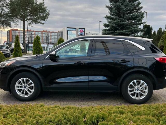 Чорний Форд Ескейп, об'ємом двигуна 1.5 л та пробігом 46 тис. км за 16300 $, фото 3 на Automoto.ua