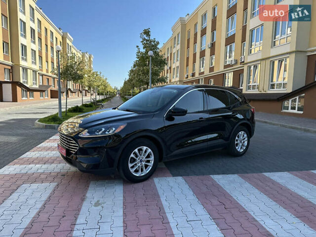 Черный Форд Эскейп, объемом двигателя 1.5 л и пробегом 53 тыс. км за 17299 $, фото 4 на Automoto.ua