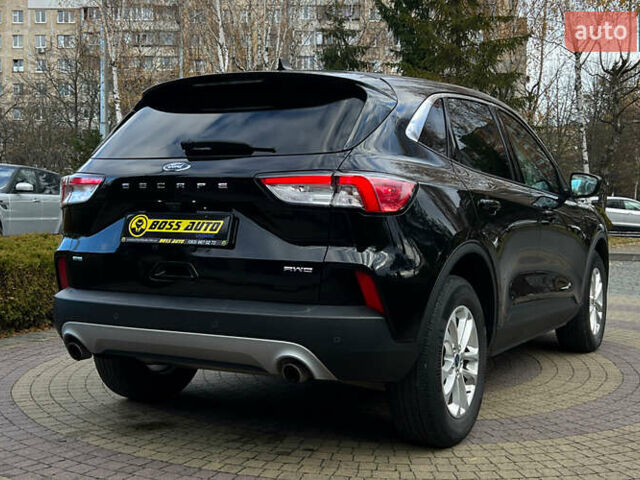 Чорний Форд Ескейп, об'ємом двигуна 1.5 л та пробігом 46 тис. км за 16300 $, фото 6 на Automoto.ua