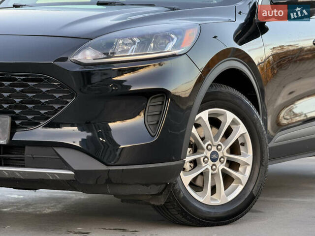 Чорний Форд Ескейп, об'ємом двигуна 2.49 л та пробігом 117 тис. км за 22650 $, фото 2 на Automoto.ua