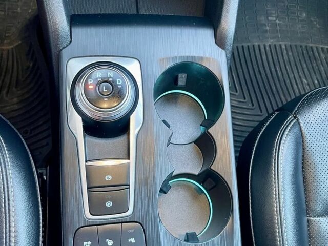 Черный Форд Эскейп, объемом двигателя 2.5 л и пробегом 80 тыс. км за 23800 $, фото 6 на Automoto.ua