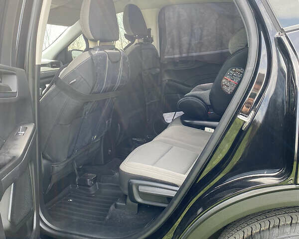 Чорний Форд Ескейп, об'ємом двигуна 1.5 л та пробігом 51 тис. км за 18600 $, фото 6 на Automoto.ua