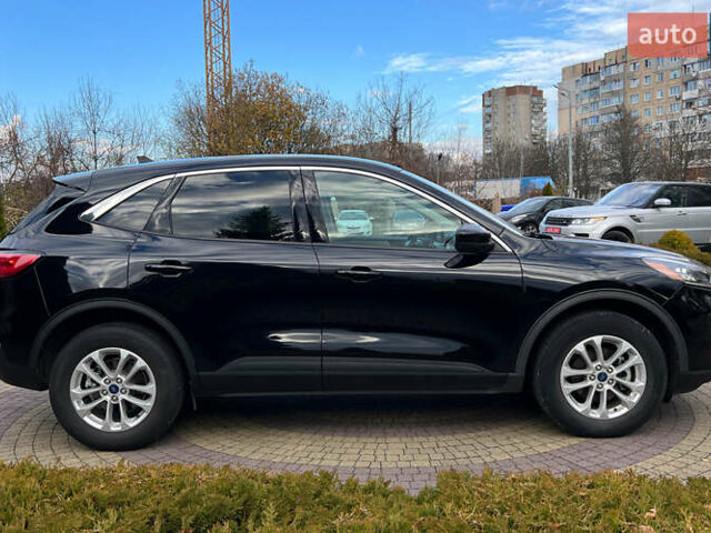 Чорний Форд Ескейп, об'ємом двигуна 1.5 л та пробігом 46 тис. км за 16300 $, фото 7 на Automoto.ua