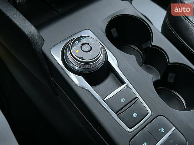 Чорний Форд Ескейп, об'ємом двигуна 2 л та пробігом 134 тис. км за 18900 $, фото 18 на Automoto.ua