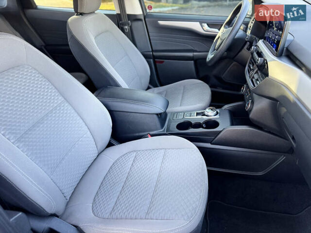 Черный Форд Эскейп, объемом двигателя 1.5 л и пробегом 68 тыс. км за 16500 $, фото 32 на Automoto.ua