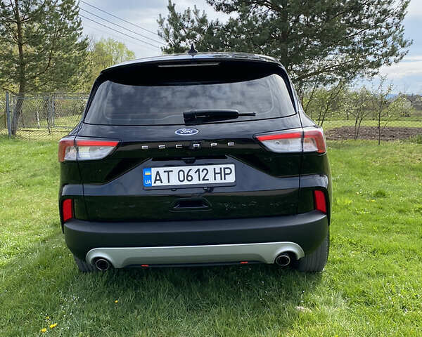 Чорний Форд Ескейп, об'ємом двигуна 1.5 л та пробігом 51 тис. км за 18600 $, фото 2 на Automoto.ua