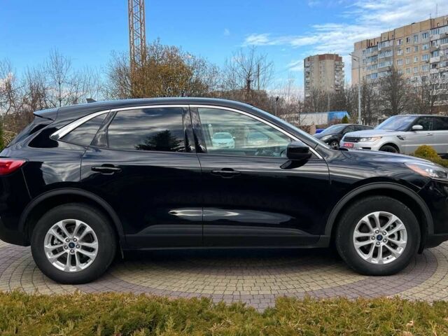 Чорний Форд Ескейп, об'ємом двигуна 1.5 л та пробігом 46 тис. км за 16300 $, фото 7 на Automoto.ua