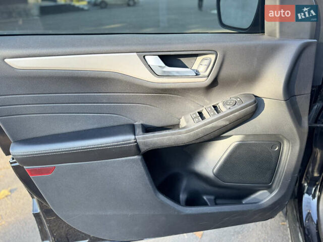 Черный Форд Эскейп, объемом двигателя 1.5 л и пробегом 68 тыс. км за 16500 $, фото 13 на Automoto.ua