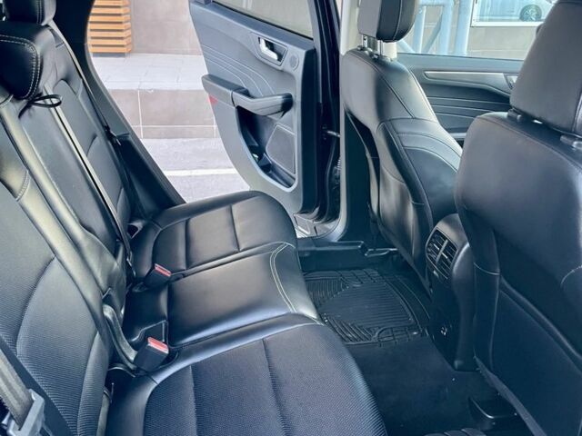 Черный Форд Эскейп, объемом двигателя 2.5 л и пробегом 80 тыс. км за 23800 $, фото 5 на Automoto.ua