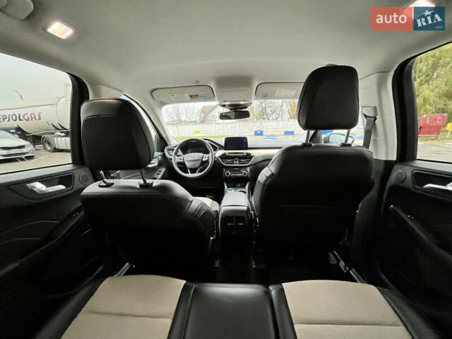 Черный Форд Эскейп, объемом двигателя 2 л и пробегом 41 тыс. км за 20800 $, фото 55 на Automoto.ua