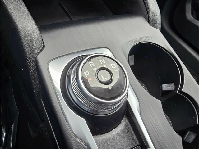 Черный Форд Эскейп, объемом двигателя 2 л и пробегом 17 тыс. км за 11900 $, фото 10 на Automoto.ua