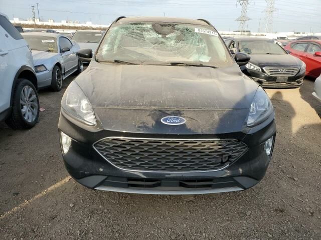 Черный Форд Эскейп, объемом двигателя 1.5 л и пробегом 52 тыс. км за 11500 $, фото 1 на Automoto.ua