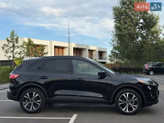 Черный Форд Эскейп, объемом двигателя 0 л и пробегом 44 тыс. км за 20999 $, фото 7 на Automoto.ua