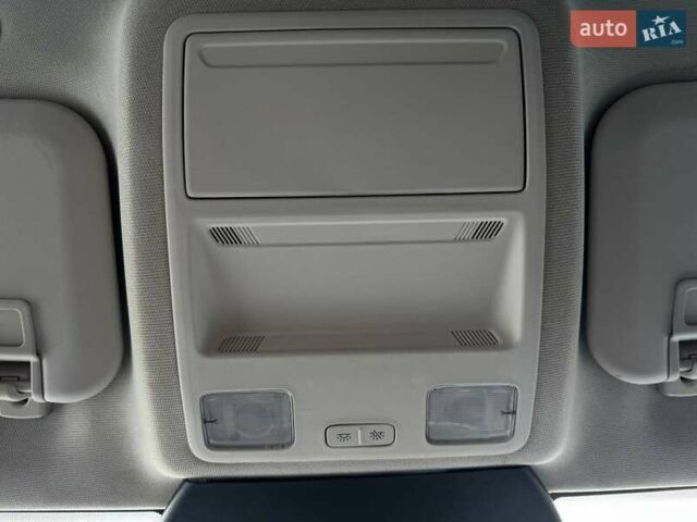 Чорний Форд Ескейп, об'ємом двигуна 2 л та пробігом 31 тис. км за 22900 $, фото 39 на Automoto.ua