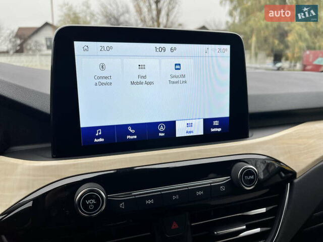 Черный Форд Эскейп, объемом двигателя 2 л и пробегом 41 тыс. км за 20800 $, фото 39 на Automoto.ua