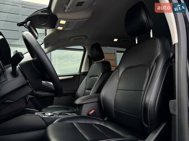 Чорний Форд Ескейп, об'ємом двигуна 2 л та пробігом 31 тис. км за 22900 $, фото 25 на Automoto.ua