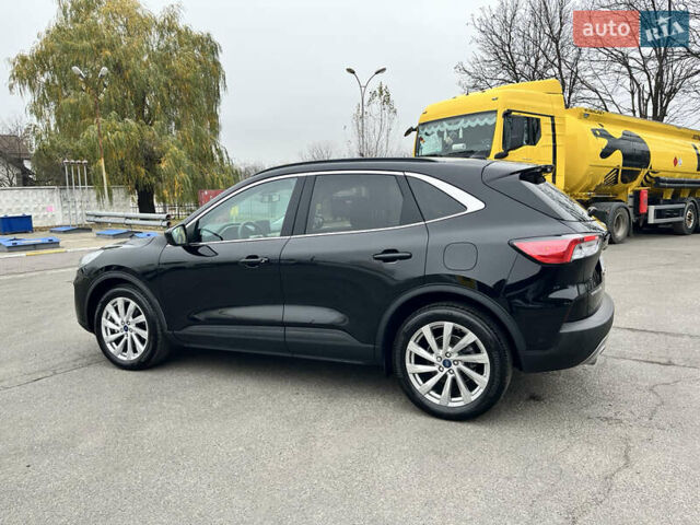 Черный Форд Эскейп, объемом двигателя 2 л и пробегом 41 тыс. км за 20800 $, фото 32 на Automoto.ua