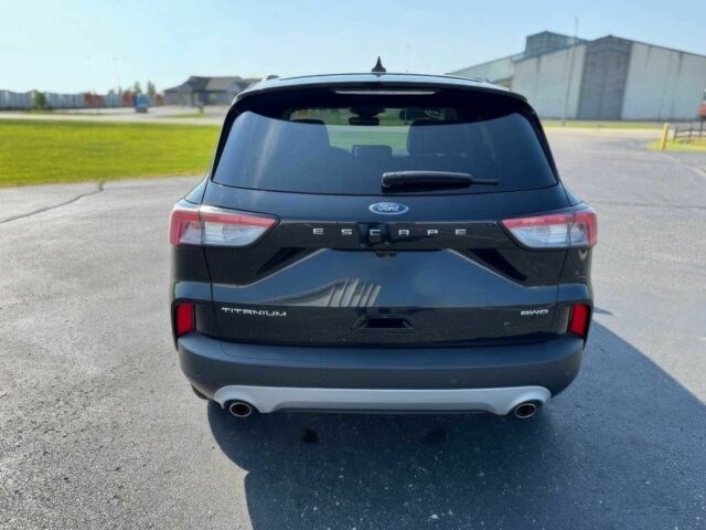 Черный Форд Эскейп, объемом двигателя 2 л и пробегом 26 тыс. км за 6000 $, фото 4 на Automoto.ua