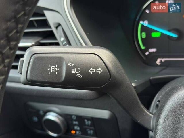 Чорний Форд Ескейп, об'ємом двигуна 2 л та пробігом 31 тис. км за 22900 $, фото 32 на Automoto.ua