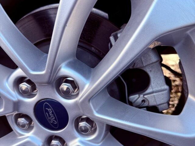 Чорний Форд Ескейп, об'ємом двигуна 1.5 л та пробігом 50 тис. км за 16500 $, фото 12 на Automoto.ua