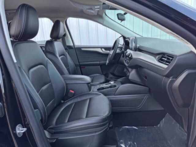 Чорний Форд Ескейп, об'ємом двигуна 2 л та пробігом 29 тис. км за 13700 $, фото 8 на Automoto.ua