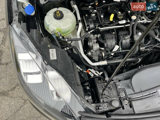 Черный Форд Эскейп, объемом двигателя 2 л и пробегом 41 тыс. км за 20800 $, фото 61 на Automoto.ua