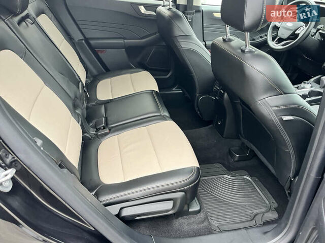 Черный Форд Эскейп, объемом двигателя 2 л и пробегом 42 тыс. км за 20000 $, фото 74 на Automoto.ua