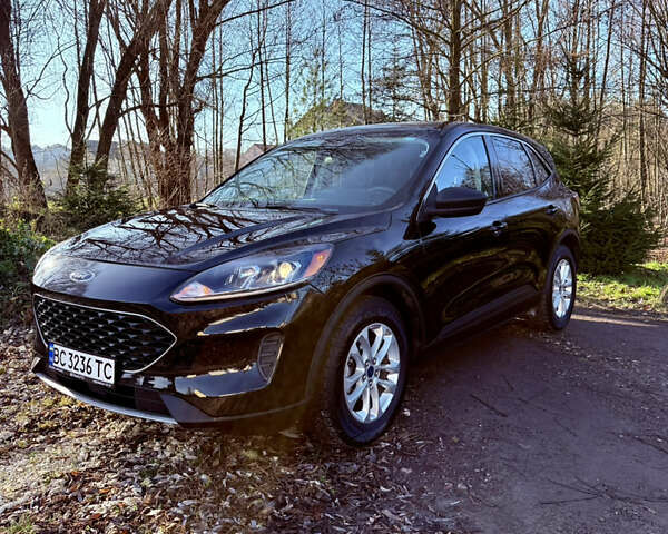 Чорний Форд Ескейп, об'ємом двигуна 1.5 л та пробігом 50 тис. км за 16500 $, фото 1 на Automoto.ua