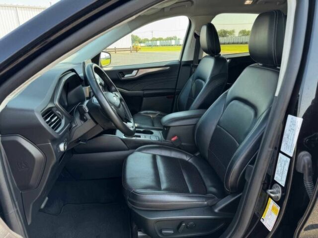 Черный Форд Эскейп, объемом двигателя 2 л и пробегом 26 тыс. км за 6000 $, фото 7 на Automoto.ua