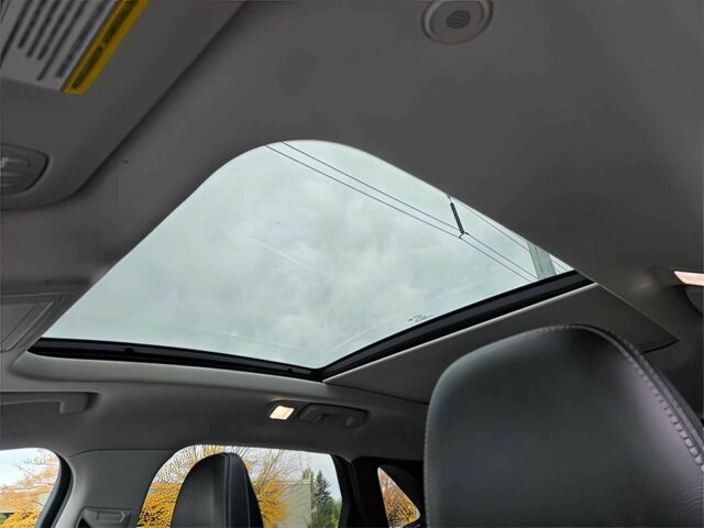 Черный Форд Эскейп, объемом двигателя 2 л и пробегом 17 тыс. км за 11900 $, фото 11 на Automoto.ua