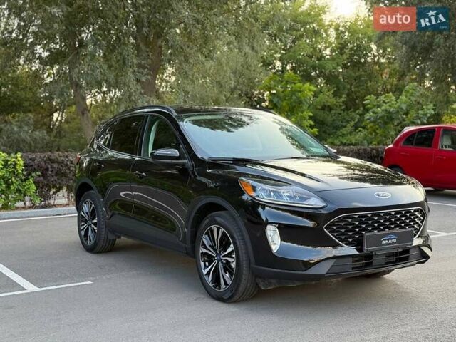Черный Форд Эскейп, объемом двигателя 0 л и пробегом 44 тыс. км за 20999 $, фото 8 на Automoto.ua