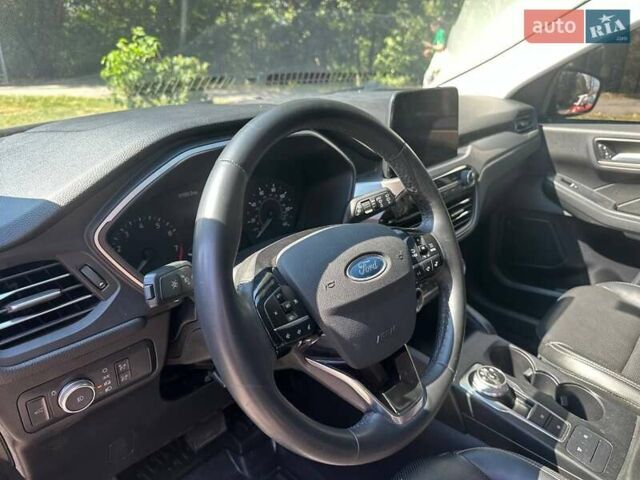 Черный Форд Эскейп, объемом двигателя 0 л и пробегом 82 тыс. км за 17999 $, фото 7 на Automoto.ua