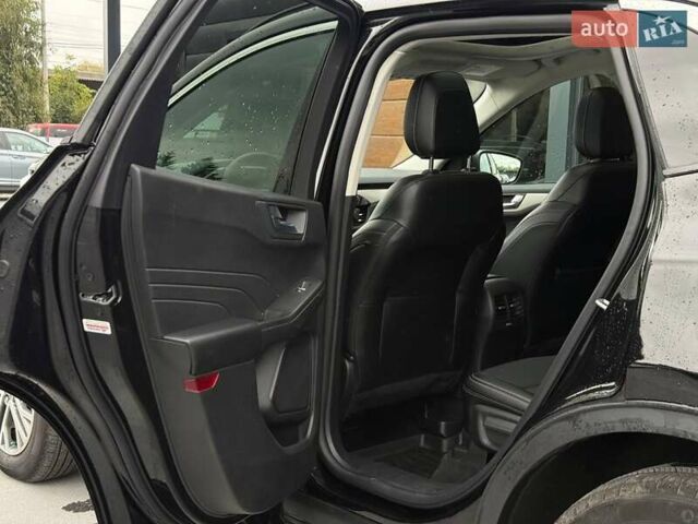 Черный Форд Эскейп, объемом двигателя 0 л и пробегом 52 тыс. км за 17900 $, фото 31 на Automoto.ua