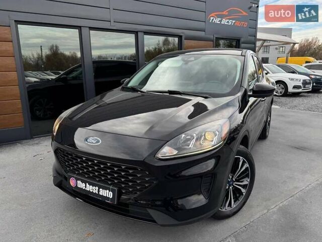 Чорний Форд Ескейп, об'ємом двигуна 2 л та пробігом 31 тис. км за 22900 $, фото 1 на Automoto.ua