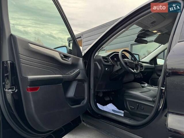 Чорний Форд Ескейп, об'ємом двигуна 2 л та пробігом 31 тис. км за 22900 $, фото 20 на Automoto.ua