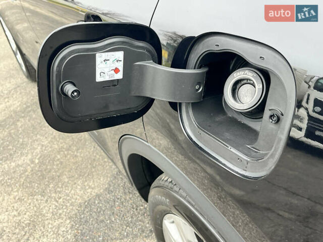 Черный Форд Эскейп, объемом двигателя 2 л и пробегом 42 тыс. км за 20000 $, фото 84 на Automoto.ua