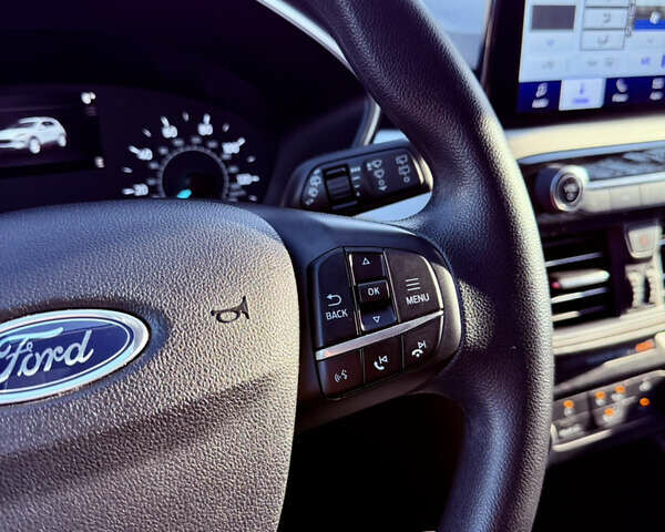 Чорний Форд Ескейп, об'ємом двигуна 1.5 л та пробігом 50 тис. км за 16500 $, фото 29 на Automoto.ua