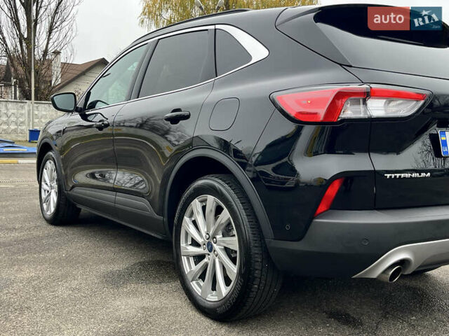 Черный Форд Эскейп, объемом двигателя 2 л и пробегом 42 тыс. км за 20000 $, фото 33 на Automoto.ua